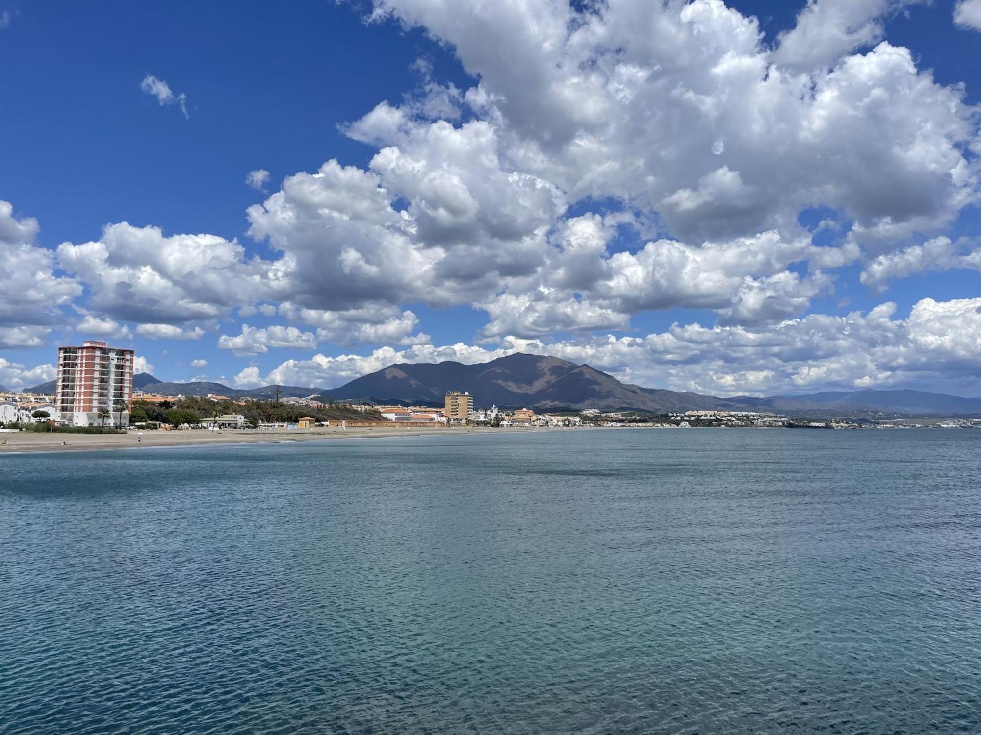 Apartamento En Marina Duquesa Castillo de Sabinillas Bagian luar foto